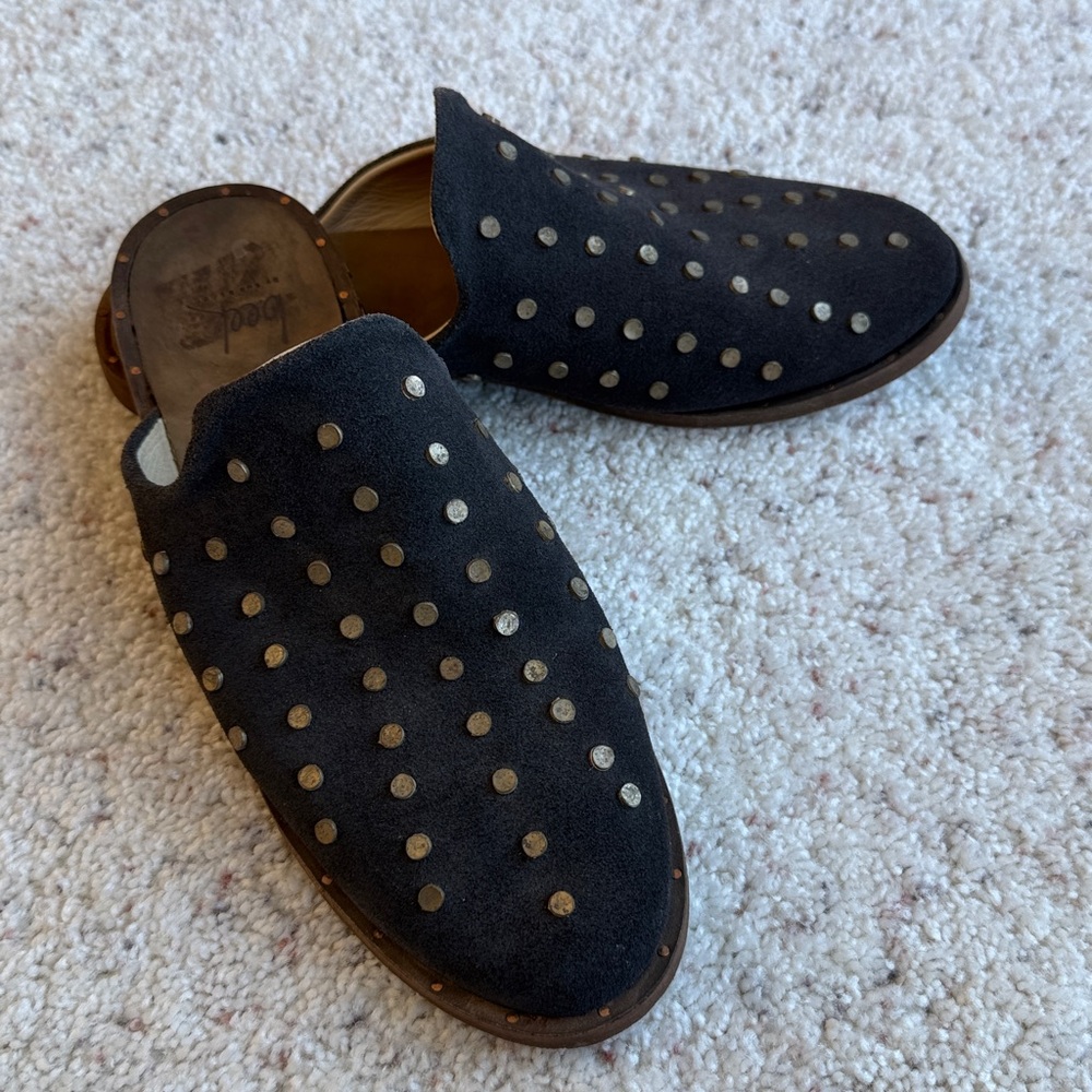 BEEK Siskin Rare Studded Mule size 9 - Picture 3 of 16